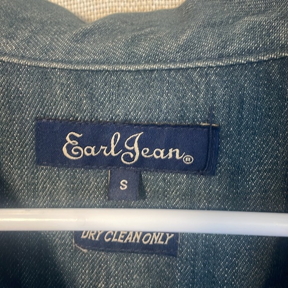 Earl Jean fitted Jean jacket size small - Picture 3 of 5